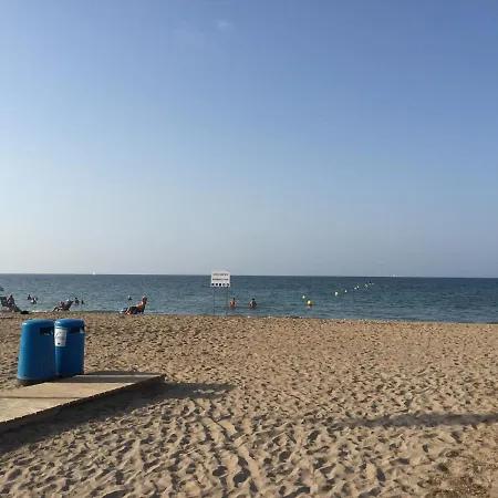 Playa Grande-serviden 아파트